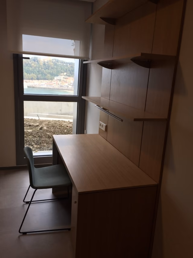 Colegio Mayor Jaizkibel (San Sebastián), furniture by Hermanos Casares: photo 1