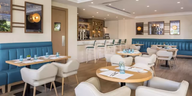 HOTEL BARCELÓ La Nucía Hills (Alicante), furniture by Hermanos Casares: photo 5