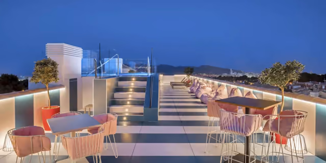 HOTEL BARCELÓ La Nucía Palms (Alicante), mobiliario de Hermanos Casares: foto 9
